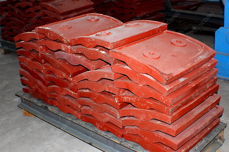 High chromium alloy cast iron liners