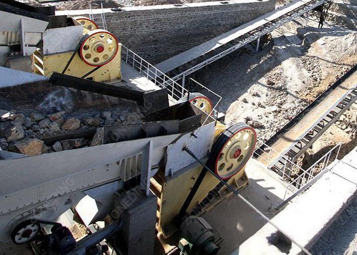 Choosing Mining Crushing Equipment: A Comprehen...