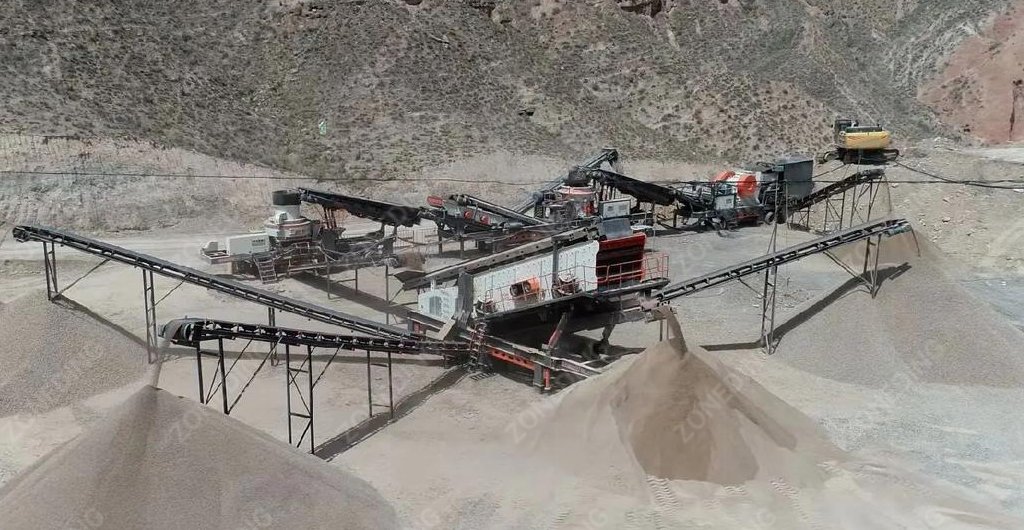 150–200 TPH hard-rock crushing plant with crushers, conveyors, screening system, and aggregate stockpiles.