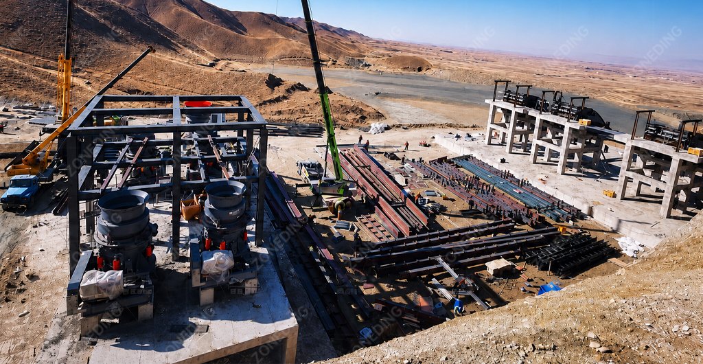 Crusher plant operating at a mining project in Peru
