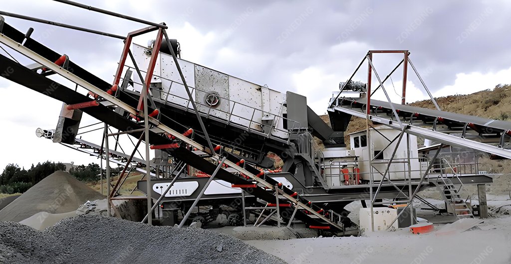 Mobile cone crusher operating at a hard rock quarry in Chile